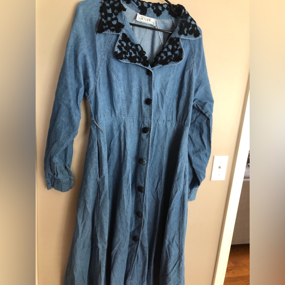 Vintage D FRANK Denim Midi Dress w/ Black Lace Collar  Size 40 Chest